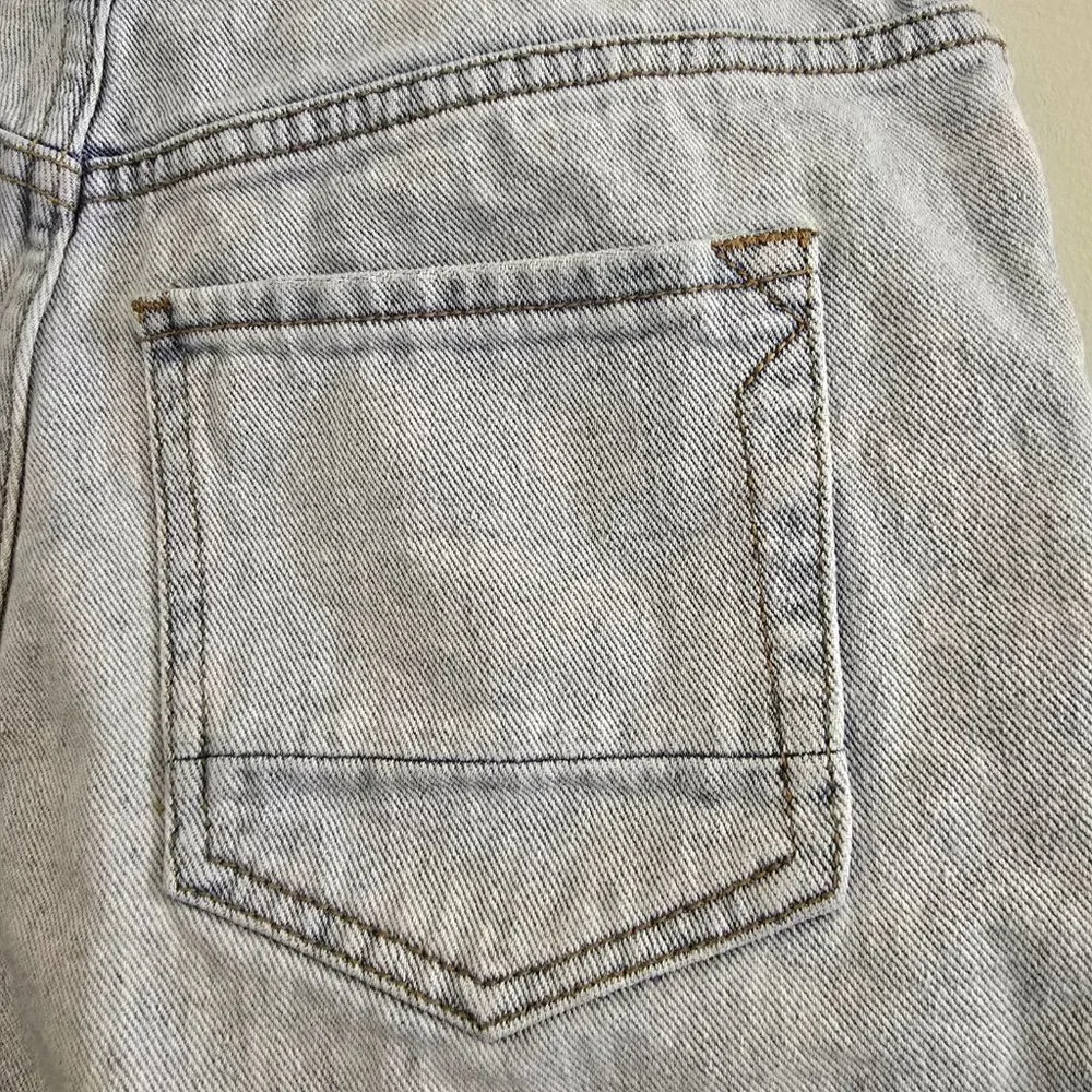 Kendall & Kylie Light Wash Denim Roll Cuff Shorts